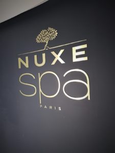 Signalétique logo Spa NUXE doré